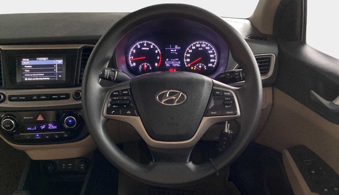 2018 Hyundai Verna 1.4 EX PETROL, Petrol, Manual, 43,239 km, Steering Wheel Close Up