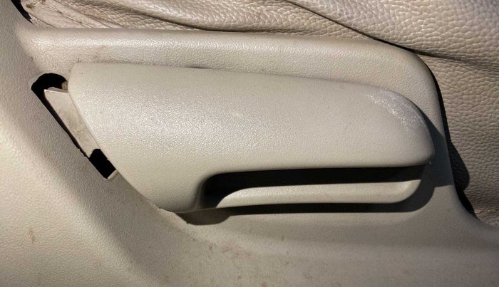 2015 Maruti Swift Dzire VXI, Petrol, Manual, 66,238 km, Driver Side Adjustment Panel