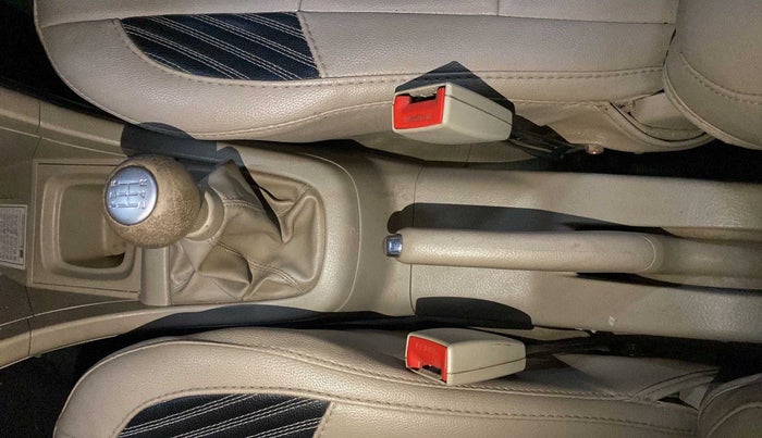 2015 Maruti Swift Dzire VXI, Petrol, Manual, 66,238 km, Gear Lever