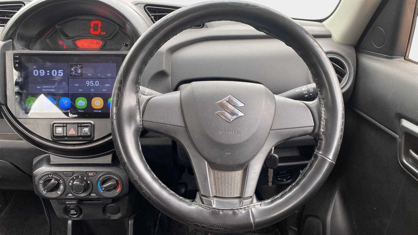 2020 Maruti S PRESSO VXI AMT, Petrol, Automatic, 18,350 km, Steering Wheel Close Up