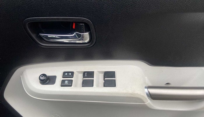 2019 Maruti IGNIS DELTA 1.2 AMT, Petrol, Automatic, 37,400 km, Driver Side Door Panels Control
