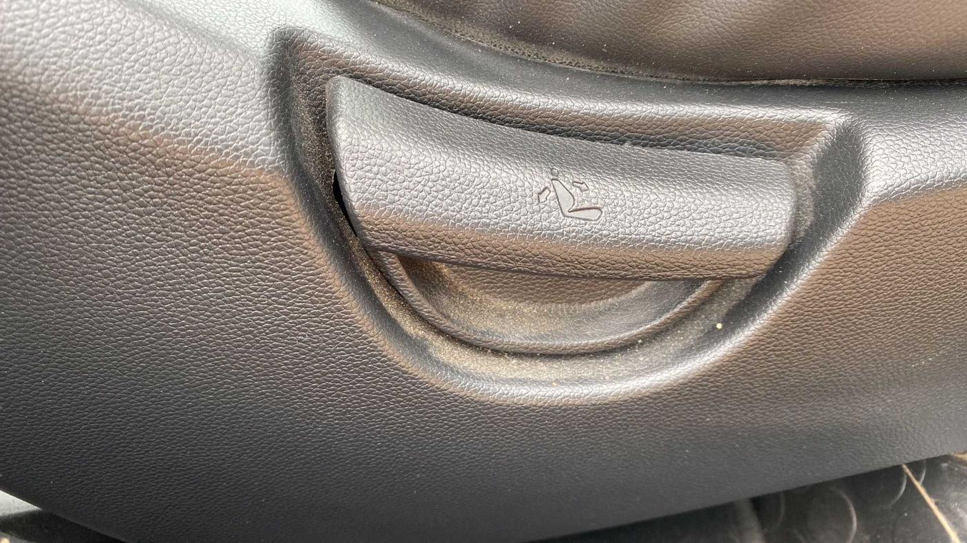 2014 Hyundai Grand i10 SPORTZ AT 1.2 KAPPA VTVT, Petrol, Automatic, 61,541 km, Driver Side Adjustment Panel