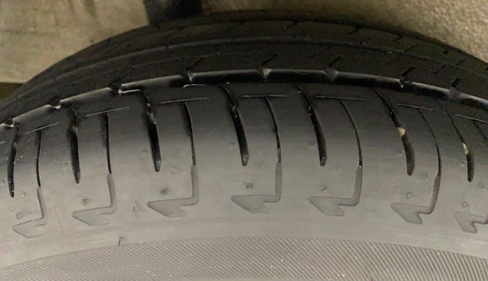 2023 Maruti IGNIS ZETA 1.2, Petrol, Manual, 10,079 km, Right Rear Tyre Tread