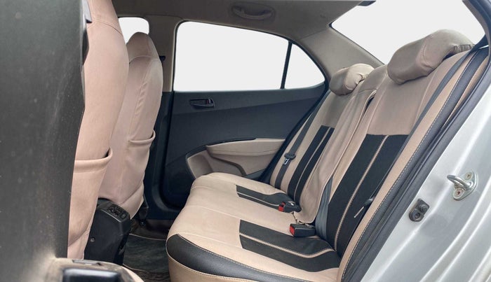 2018 Hyundai Xcent E+, CNG, Manual, 78,690 km, Right Side Rear Door Cabin