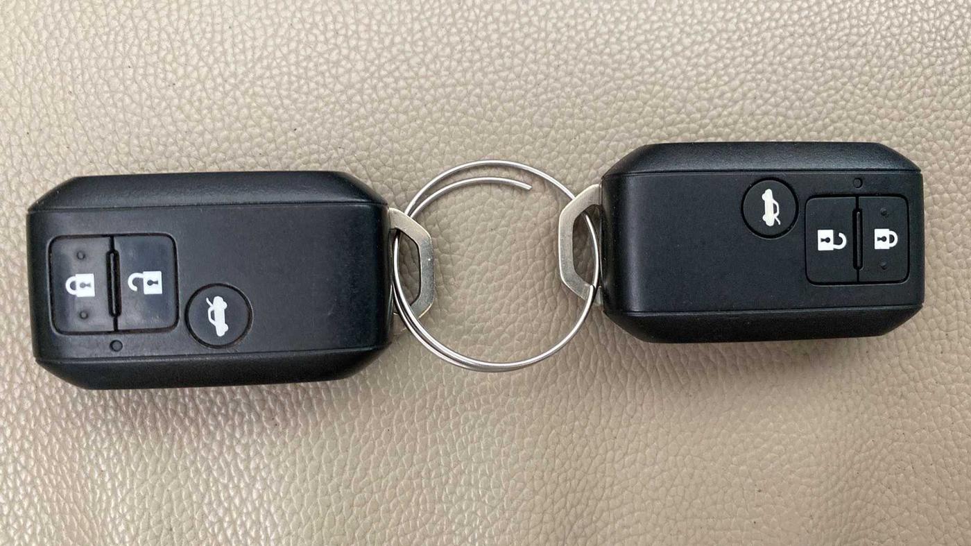 2020 Maruti Dzire ZXI AMT, Petrol, Automatic, 15,435 km, Key Close Up