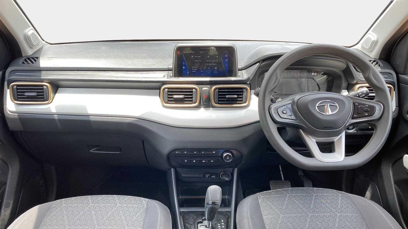 2023 Tata PUNCH ACCOMPLISHED DAZZLE PACK AMT, Petrol, Automatic, 1,799 km, Dashboard