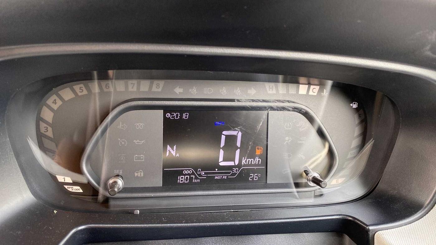 2023 Tata PUNCH ACCOMPLISHED DAZZLE PACK AMT, Petrol, Automatic, 1,799 km, Odometer Image