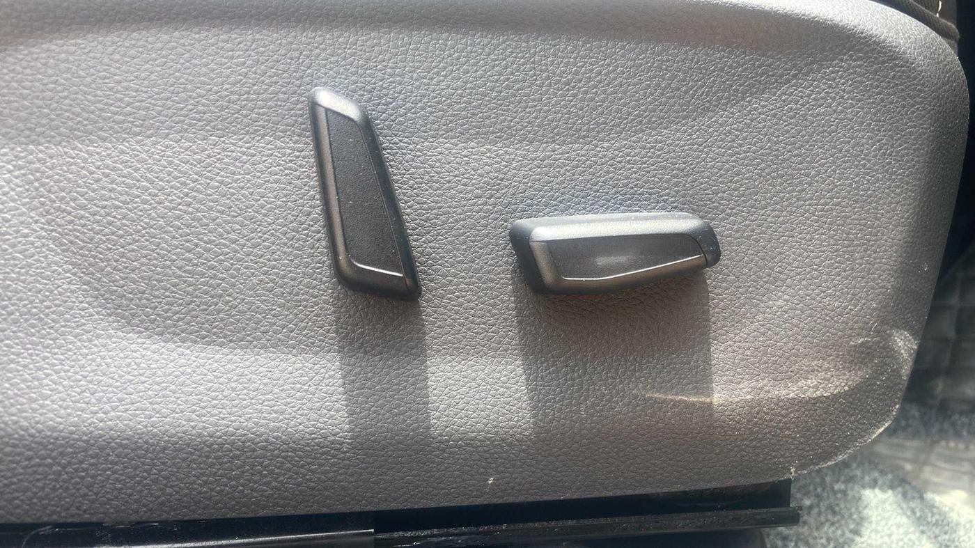 2023 KIA SELTOS 1.5 GTX+ TURBO GDI PETROL DCT, Petrol, Automatic, 4,346 km, Driver Side Adjustment Panel