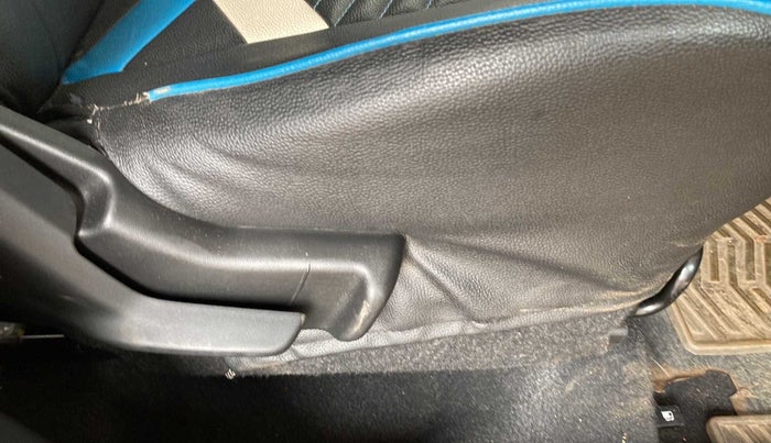 2017 Maruti IGNIS ZETA 1.2 AMT, Petrol, Automatic, 30,239 km, Driver Side Adjustment Panel