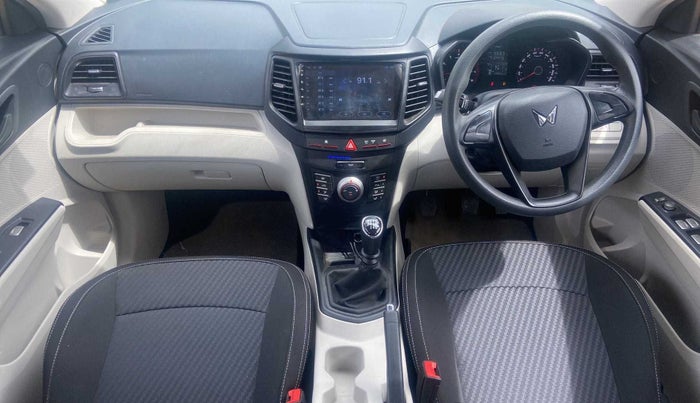 2023 Mahindra XUV300 W4 1.2 PETROL, Petrol, Manual, 6,978 km, Dashboard