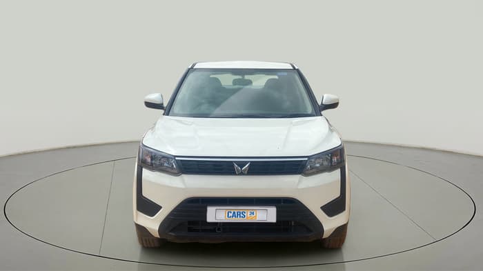 2023 Mahindra XUV300 W4 1.2 PETROL, Petrol, Manual, 6,978 km, Front