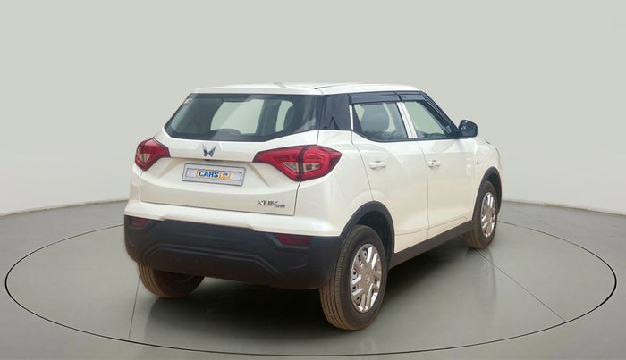 2023 Mahindra XUV300 W4 1.2 PETROL, Petrol, Manual, 6,978 km, Right Back Diagonal