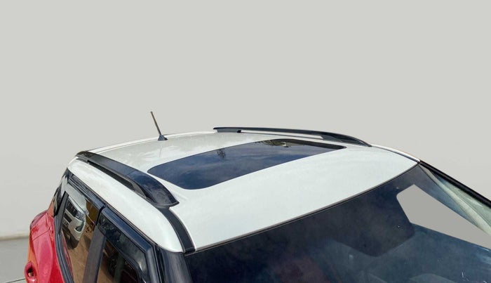 2021 Mahindra XUV300 W8 (O) 1.2 PETROL, Petrol, Manual, 6,528 km, Roof