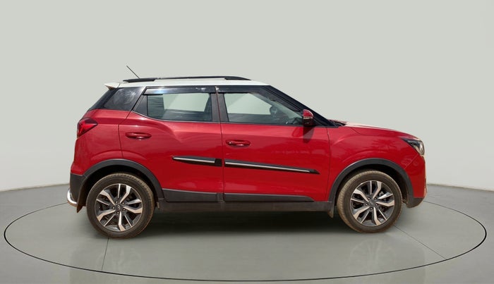 2021 Mahindra XUV300 W8 (O) 1.2 PETROL, Petrol, Manual, 6,528 km, Right Side View