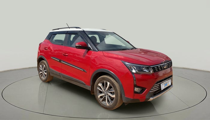 2021 Mahindra XUV300 W8 (O) 1.2 PETROL, Petrol, Manual, 6,528 km, Right Front Diagonal