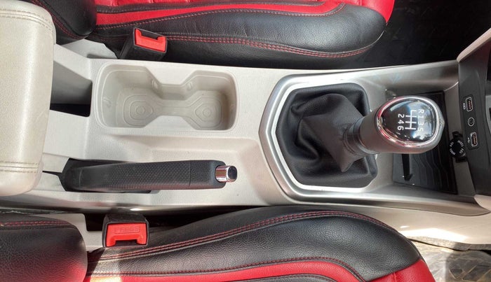 2021 Mahindra XUV300 W8 (O) 1.2 PETROL, Petrol, Manual, 6,528 km, Gear Lever