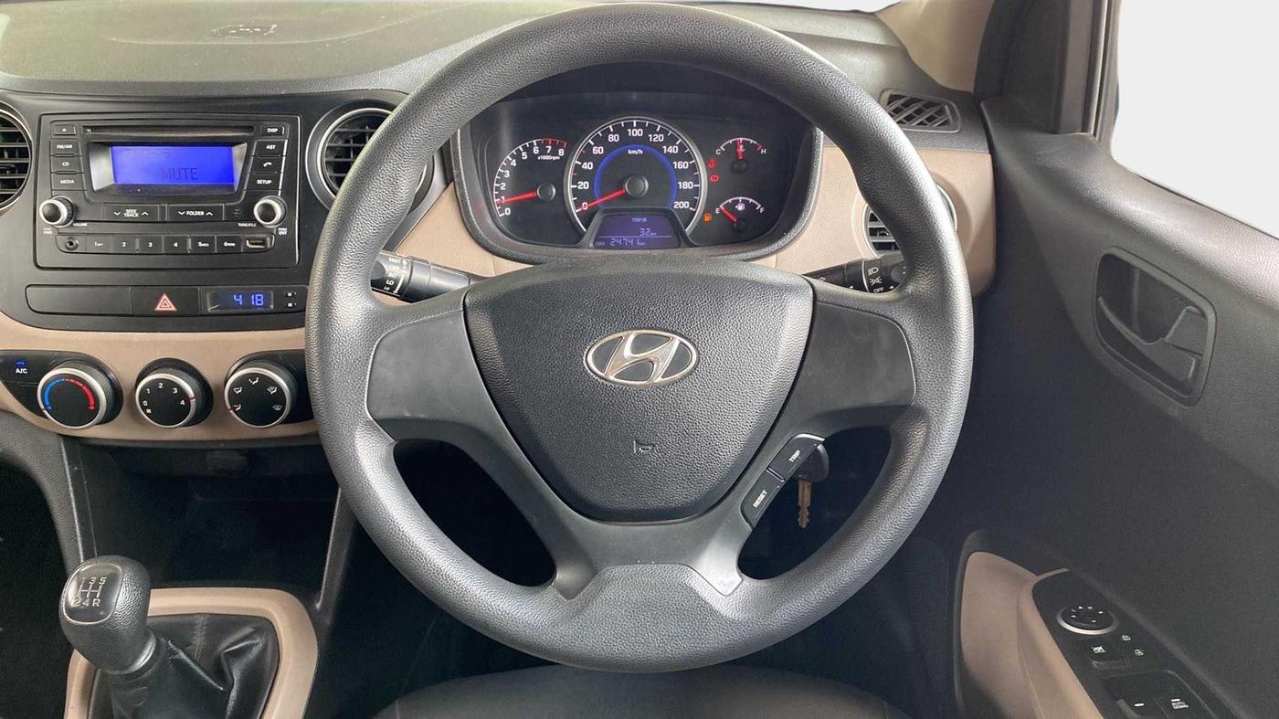 2015 Hyundai Grand i10 MAGNA 1.2 KAPPA VTVT, Petrol, Manual, 24,853 km, Steering Wheel Close Up