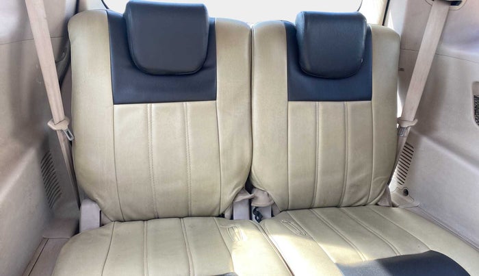 2018 Mahindra XUV500 W6, Diesel, Manual, 80,661 km, Third Seat Row ( optional )