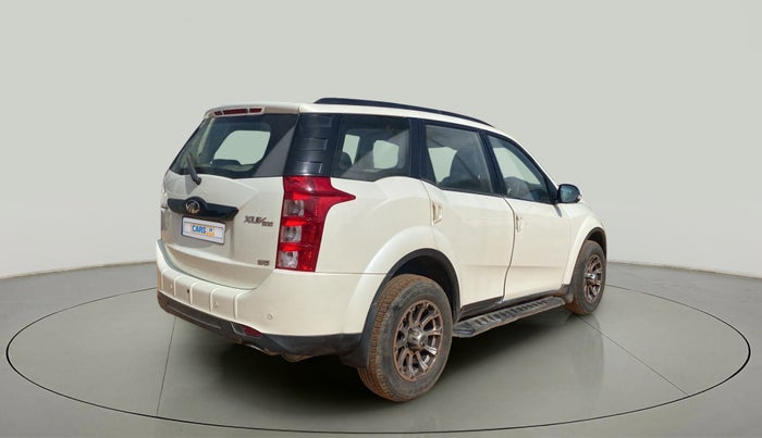 2018 Mahindra XUV500 W6, Diesel, Manual, 80,661 km, Right Back Diagonal