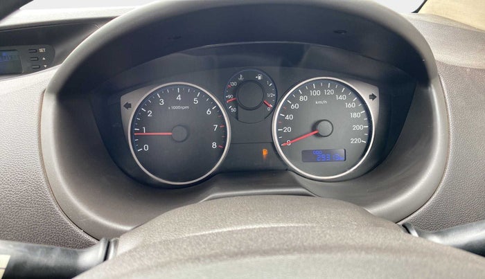 2012 Hyundai i20 MAGNA 1.2, Petrol, Manual, 29,552 km, Odometer Image