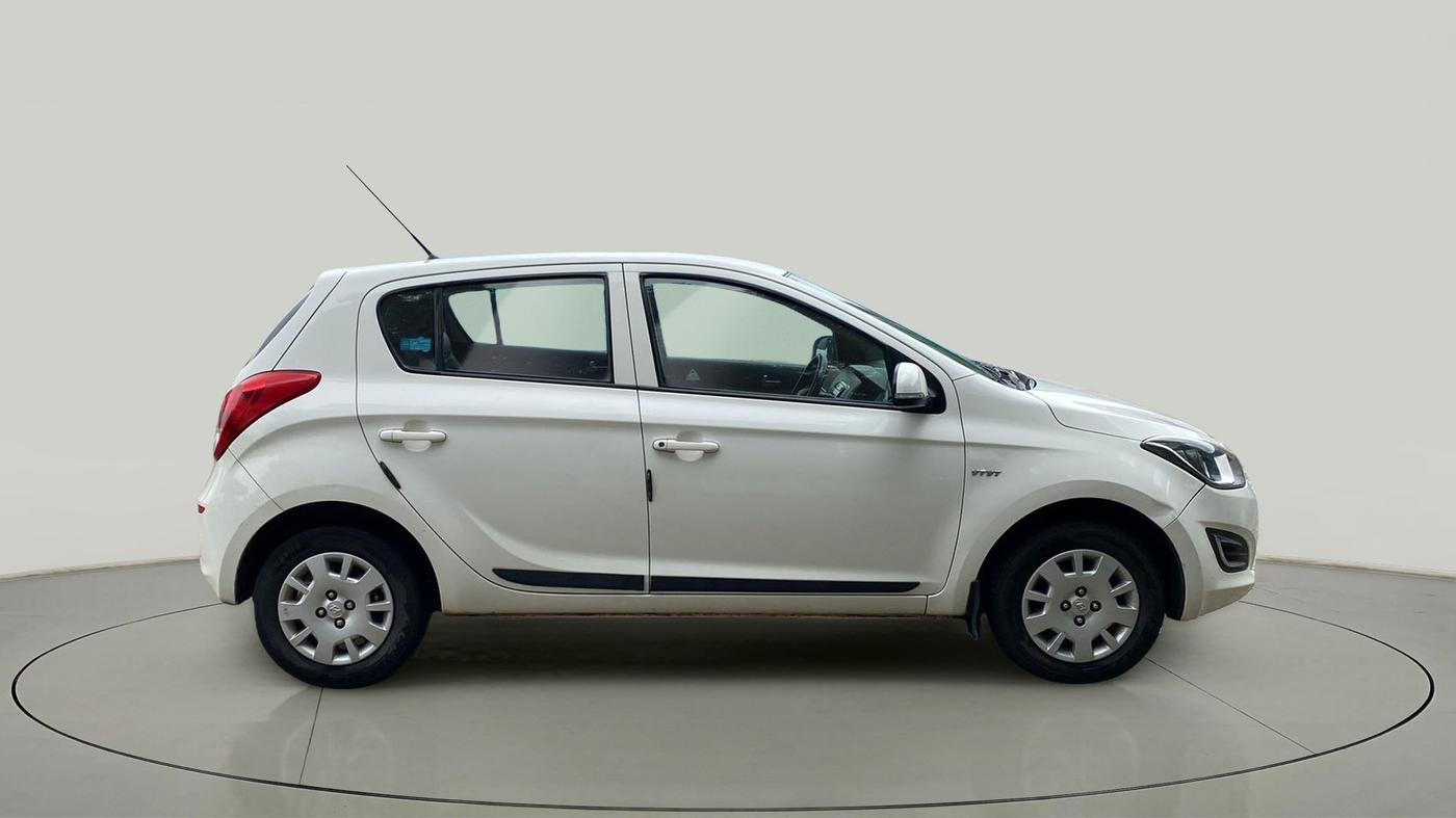2012 Hyundai i20 MAGNA 1.2, Petrol, Manual, 29,552 km, Right Side