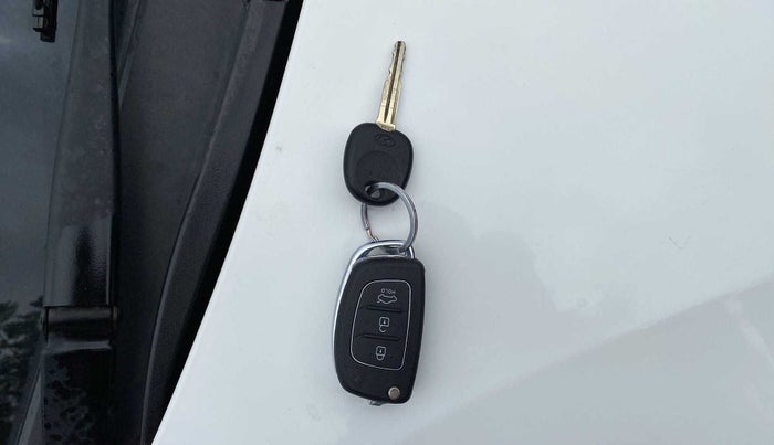 2012 Hyundai i20 MAGNA 1.2, Petrol, Manual, 29,552 km, Key Close Up