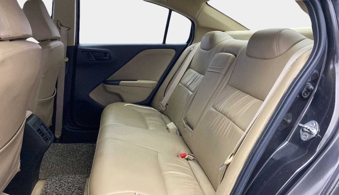 2015 Honda City 1.5L I-VTEC SV, Petrol, Manual, 32,219 km, Right Side Rear Door Cabin