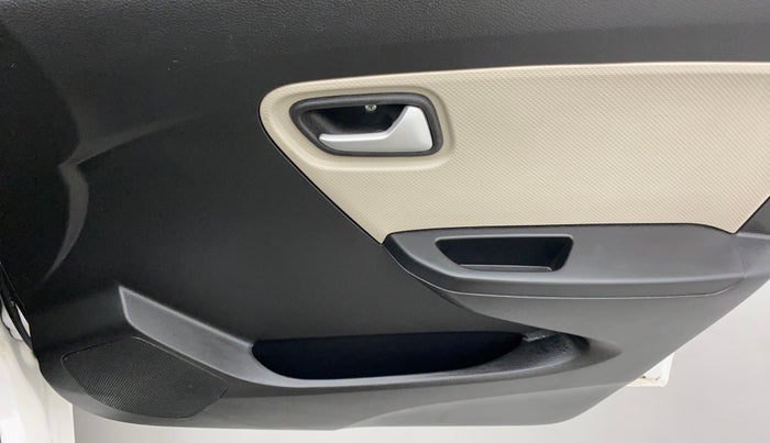 2022 Maruti Alto LXI O, Petrol, Manual, 4,385 km, Driver Side Door Panels Control