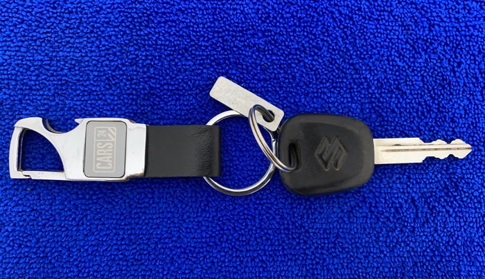 2022 Maruti Alto LXI O, Petrol, Manual, 4,385 km, Key Close Up