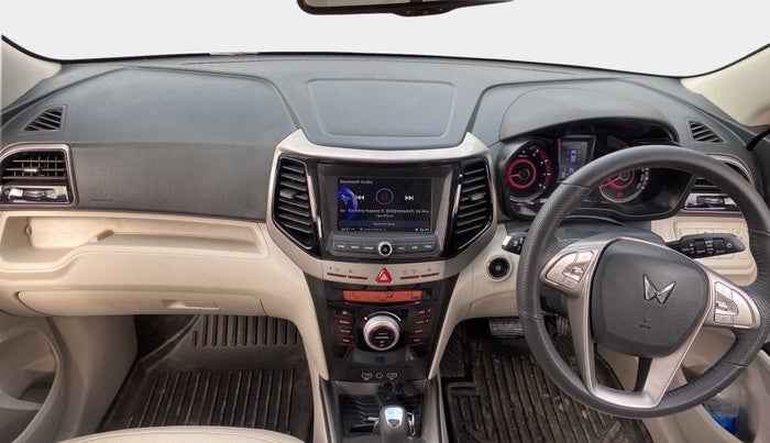 2023 Mahindra XUV300 W8 (O) 1.2 PETROL AMT, Petrol, Automatic, 13,177 km, Dashboard