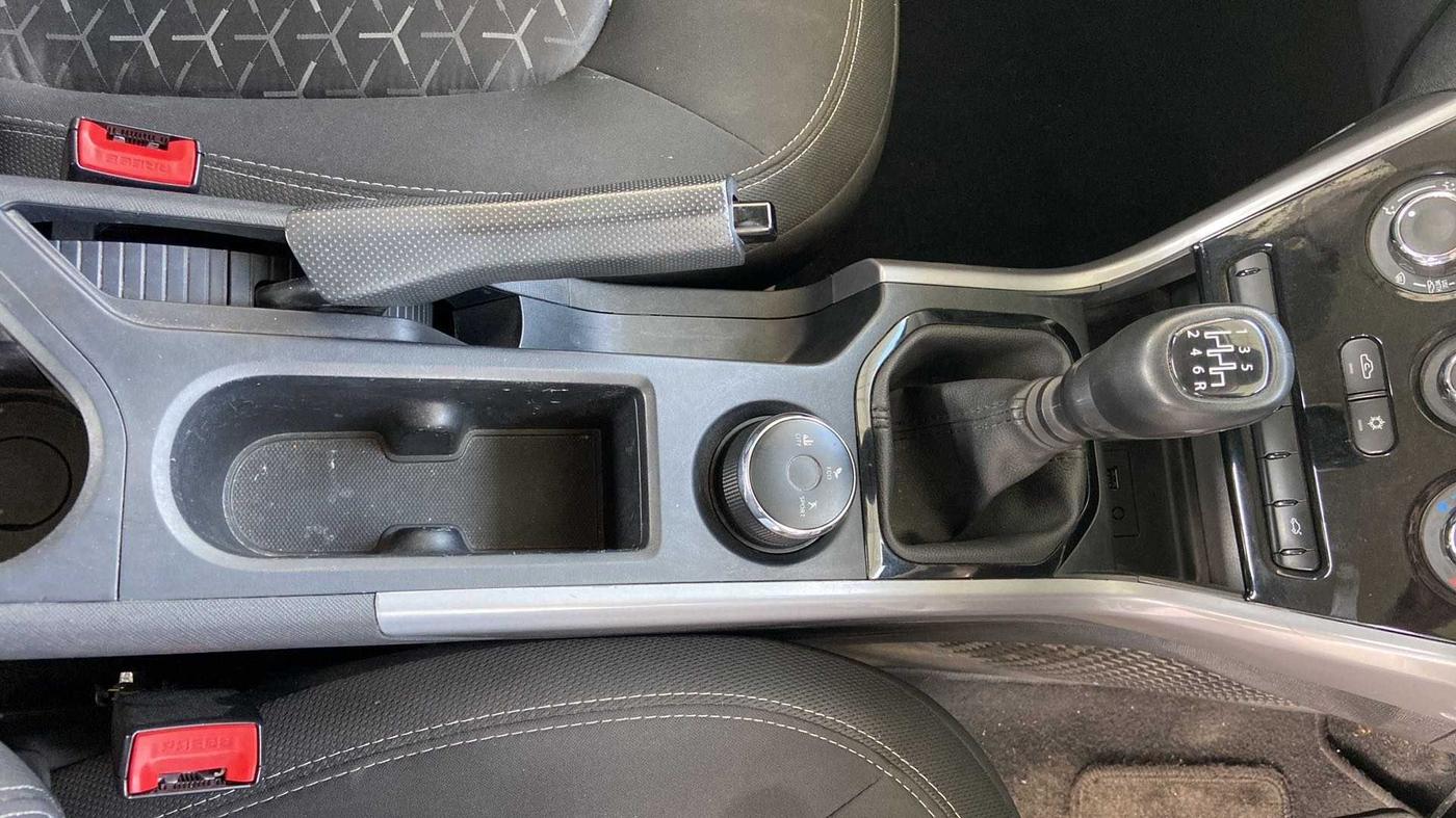 2022 Tata NEXON XM PLUS SUNROOF PETROL, Petrol, Manual, 43,237 km, Gear Lever