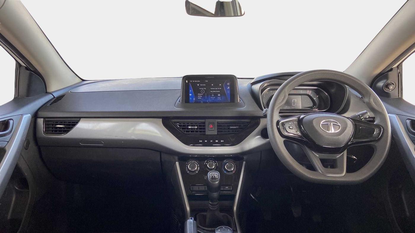 2022 Tata NEXON XM PLUS SUNROOF PETROL, Petrol, Manual, 43,237 km, Dashboard