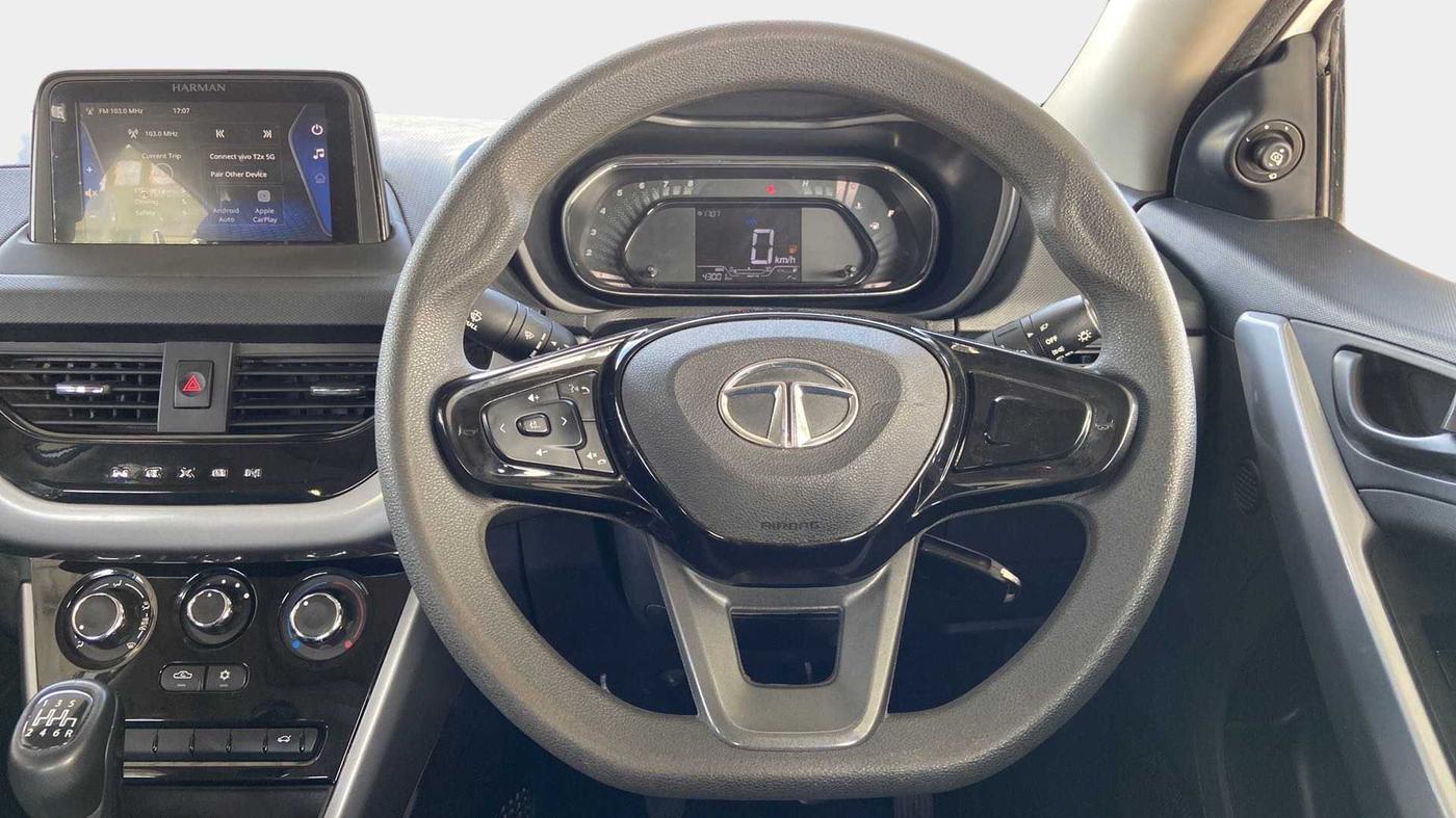 2022 Tata NEXON XM PLUS SUNROOF PETROL, Petrol, Manual, 43,237 km, Steering Wheel Close Up