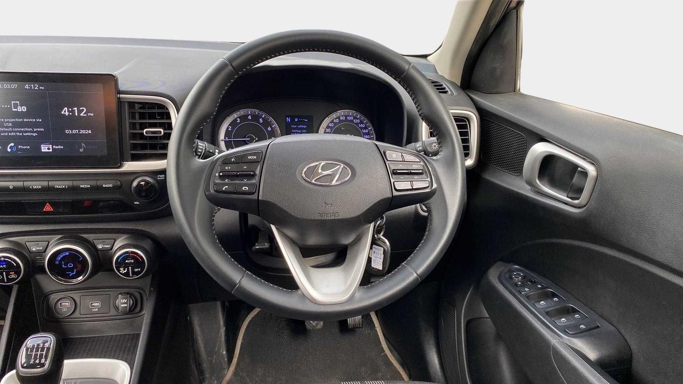 2020 Hyundai VENUE SX 1.0 TURBO IMT, Petrol, Manual, 44,266 km, Steering Wheel Close Up