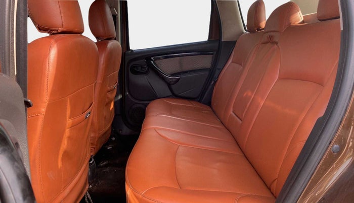 2015 Renault Duster 85 PS RXL DIESEL, Diesel, Manual, 82,453 km, Right Side Rear Door Cabin