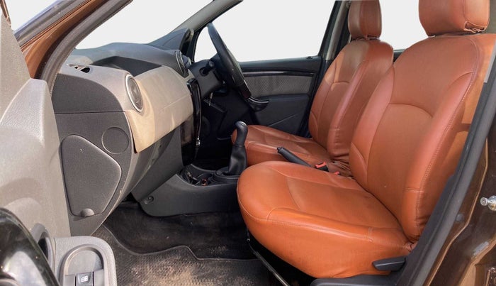2015 Renault Duster 85 PS RXL DIESEL, Diesel, Manual, 82,453 km, Right Side Front Door Cabin