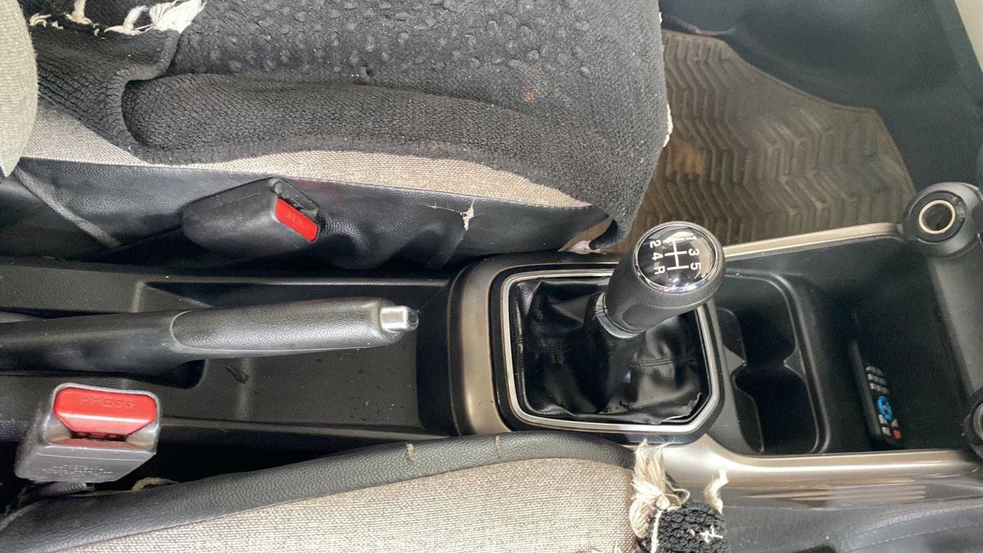 2018 Maruti IGNIS DELTA 1.2, CNG, Manual, 1,20,953 km, Gear Lever