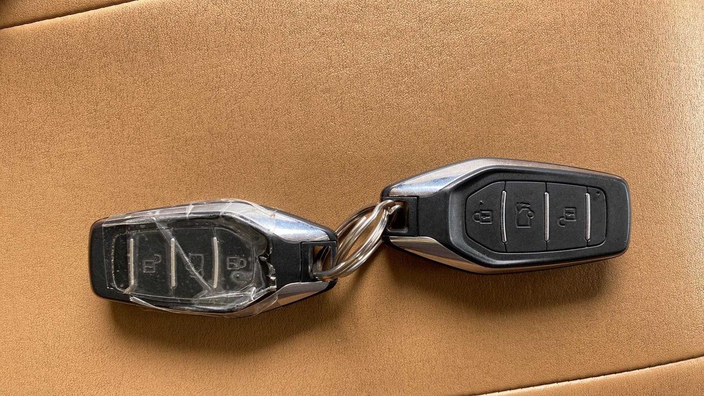 2019 Mahindra XUV500 W9, Diesel, Manual, 39,544 km, Key Close Up