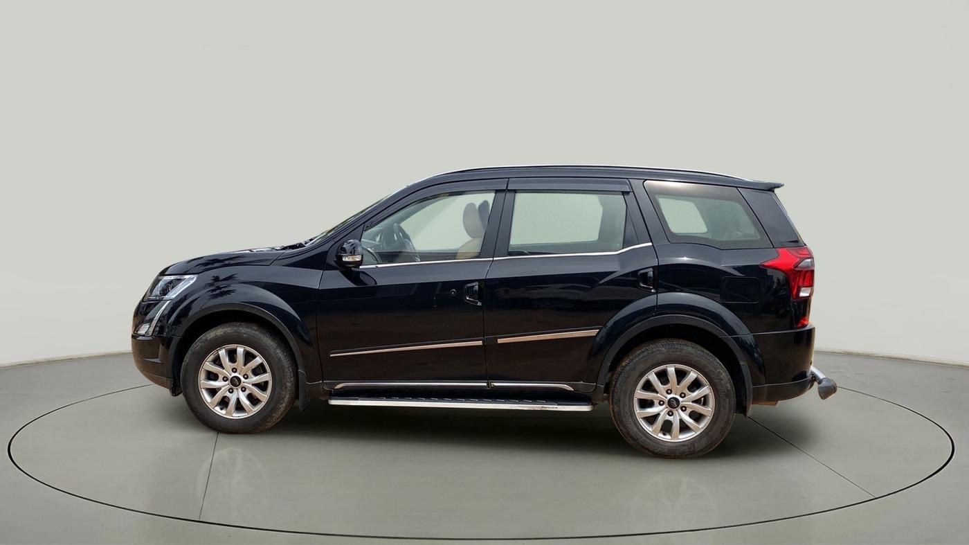 2019 Mahindra XUV500 W9, Diesel, Manual, 39,544 km, Left Side