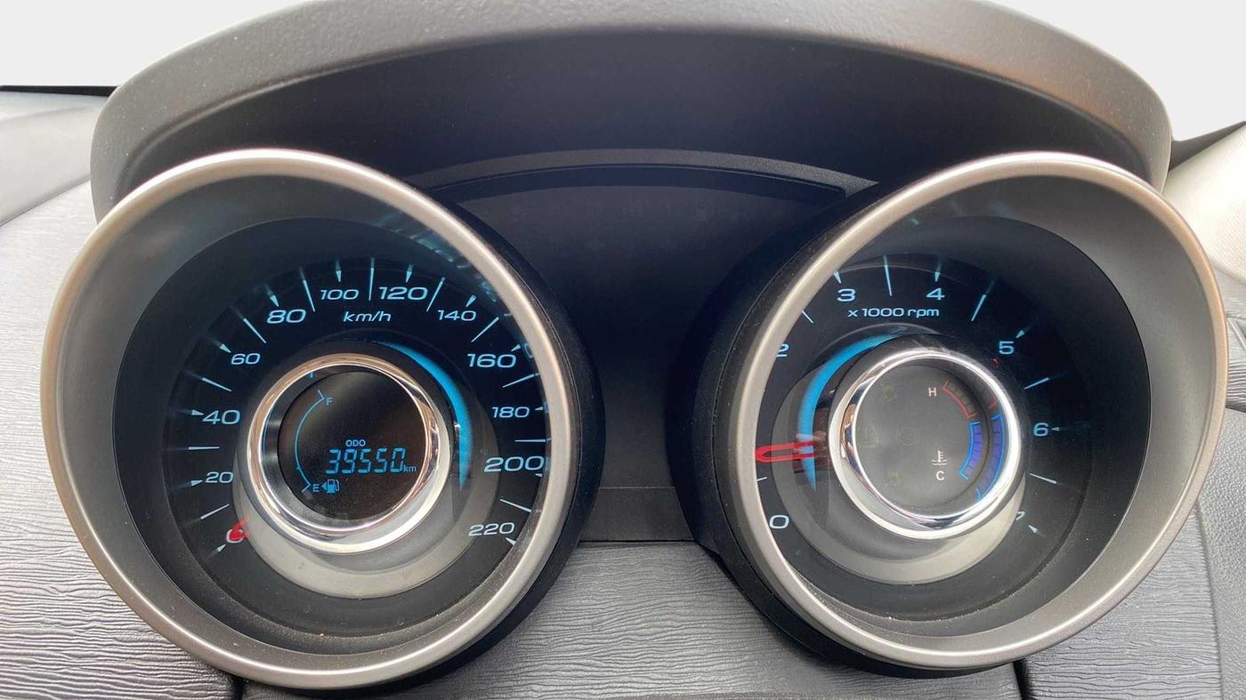 2019 Mahindra XUV500 W9, Diesel, Manual, 39,544 km, Odometer Image
