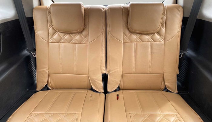 2019 Mahindra XUV500 W9, Diesel, Manual, 39,544 km, Third Seat Row ( optional )