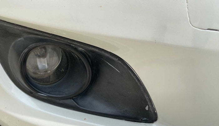 2013 Maruti Swift ZDI, Diesel, Manual, 1,02,255 km, Right fog light - Minor damage