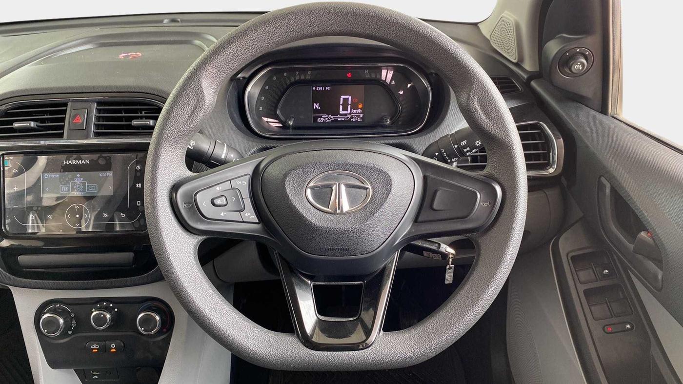 2021 Tata Tiago XTA PETROL, Petrol, Automatic, 16,936 km, Steering Wheel Close Up
