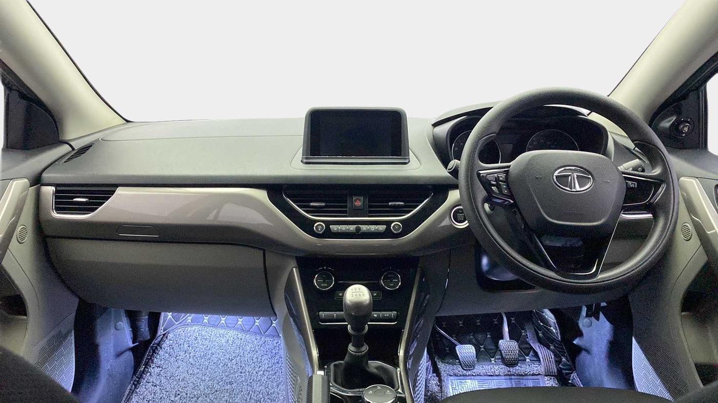 2018 Tata NEXON XZ PLUS PETROL, CNG, Manual, 46,234 km, Dashboard