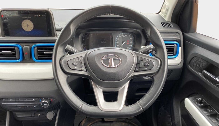 2022 Tata PUNCH CREATIVE  AMT, Petrol, Automatic, 20,150 km, Steering Wheel Close Up