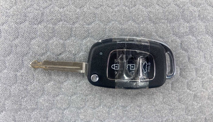 2020 Hyundai GRAND I10 NIOS MAGNA CORPORATE EDITION 1.2 KAPPA VTVT, Petrol, Manual, 9,281 km, Key Close Up