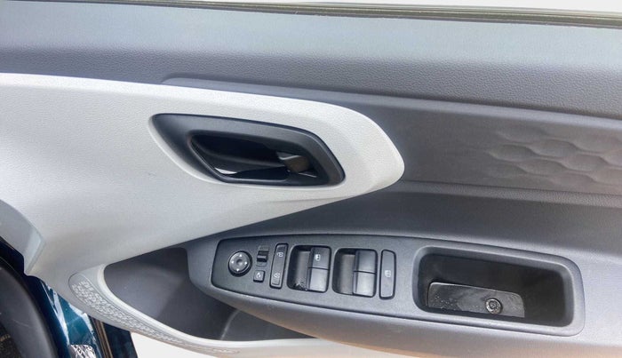 2020 Hyundai GRAND I10 NIOS MAGNA CORPORATE EDITION 1.2 KAPPA VTVT, Petrol, Manual, 9,281 km, Driver Side Door Panels Control