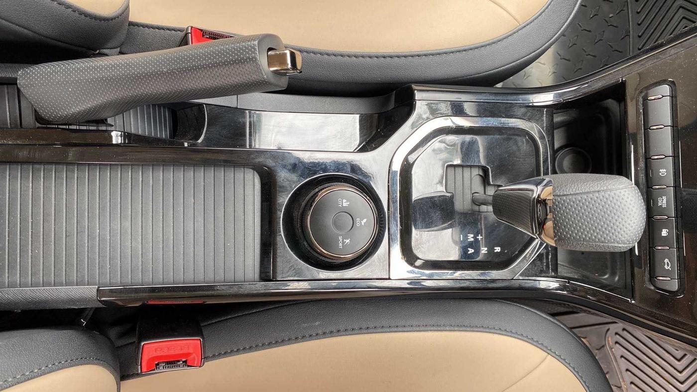 2022 Tata NEXON XZA PLUS KAZIRANGA PETROL, Petrol, Automatic, 29,020 km, Gear Lever