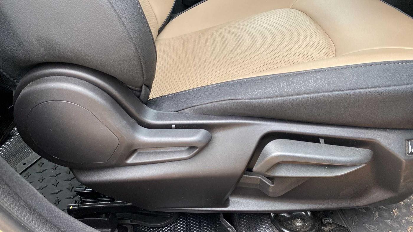 2022 Tata NEXON XZA PLUS KAZIRANGA PETROL, Petrol, Automatic, 29,020 km, Driver Side Adjustment Panel