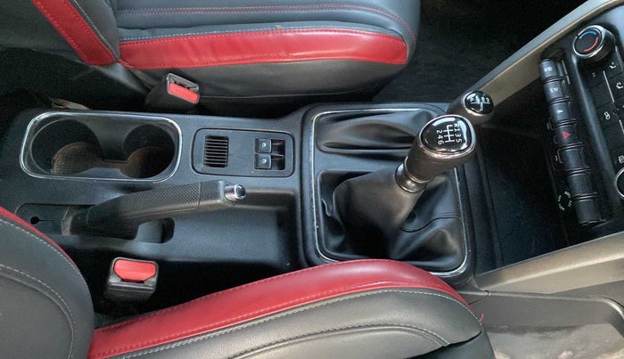 2021 Mahindra Thar LX D 4*4 MT HT, Diesel, Manual, 52,145 km, Gear Lever